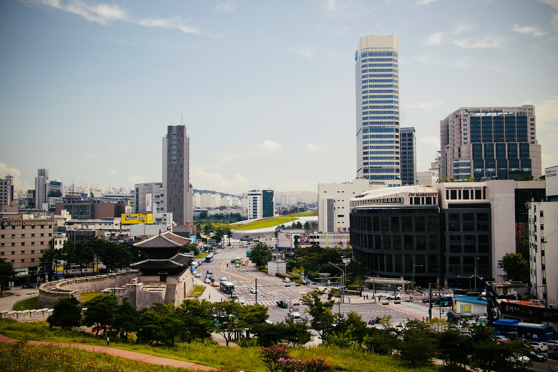 한국 1분기 GDP 성장률 예상치 초과, 하지만 전망 불확실
